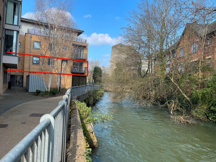 2 Bedroom Flat For Sale In Woodin's Way, Oxford, OX1