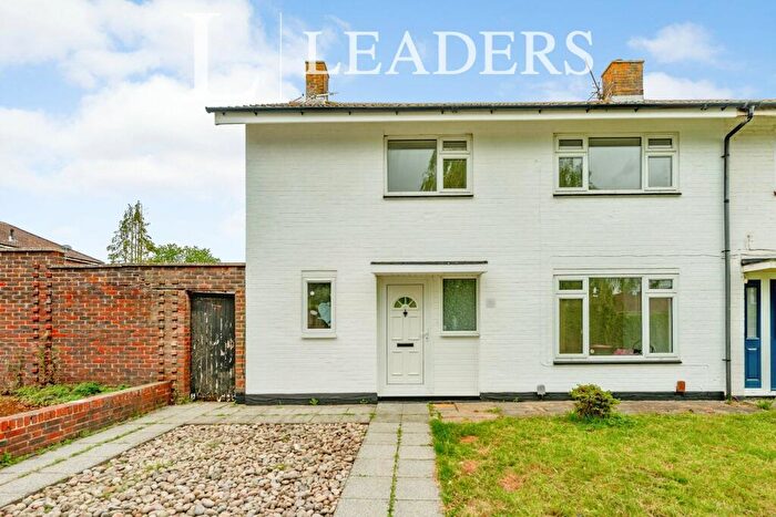 4 Bedroom End Of Terrace House To Rent In Rother Crescent, Gossops Green, RH11