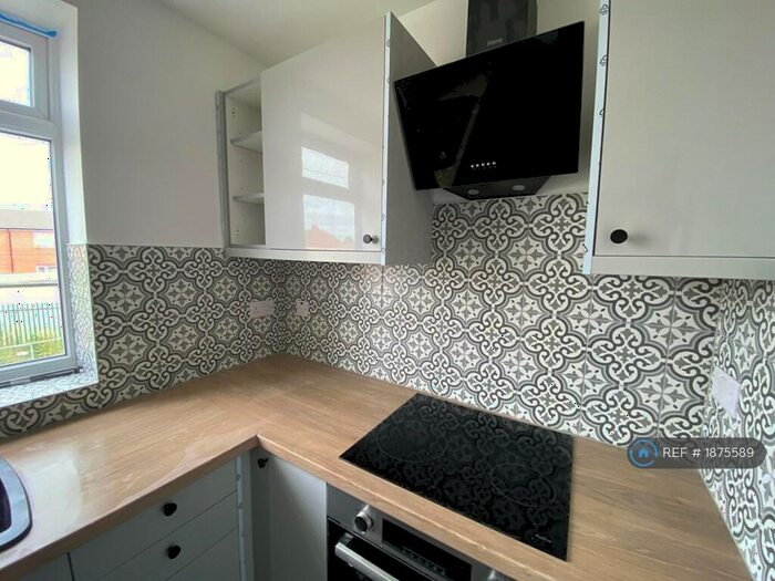 1 Bedroom Flat To Rent In Arksey Lane, Bentley, Doncaster, DN5