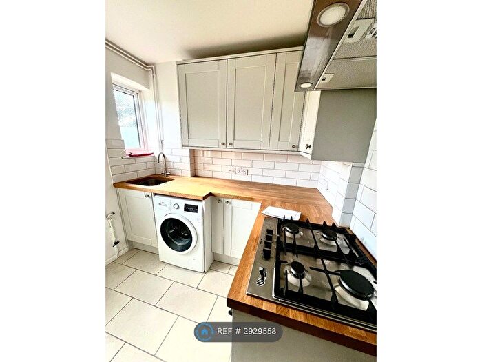 2 Bedroom Terraced House To Rent In Dawnson Road, Barking, IG11