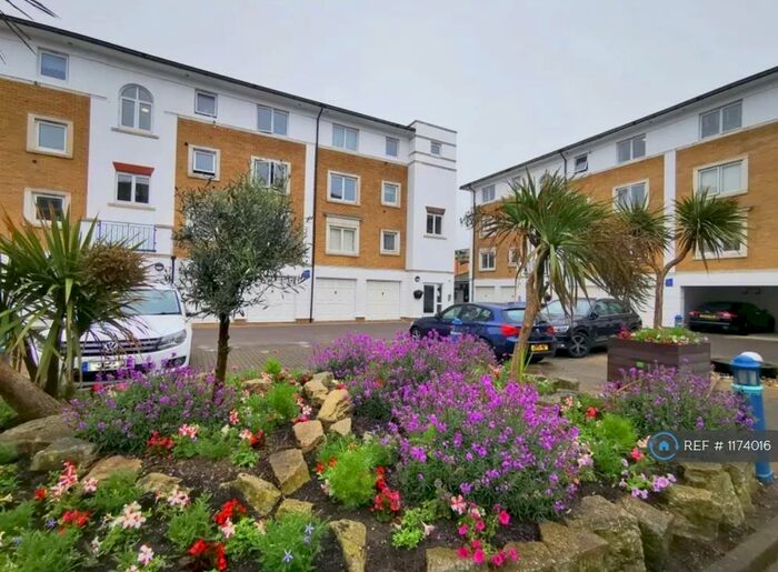 2 Bedroom Flat To Rent In Neptune Court, Brighton Marina Village, Brighton, BN2