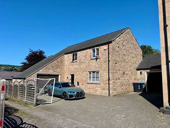 4 Bedroom Detached House For Sale In Church Street, Matlock, DE4