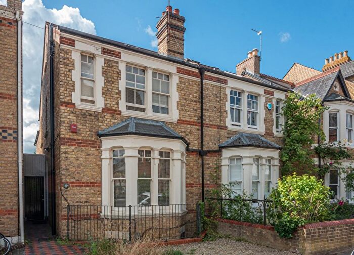 4 Bedroom Semi-Detached House For Sale In Oakthorpe Road, Summertown, Oxford, OX2