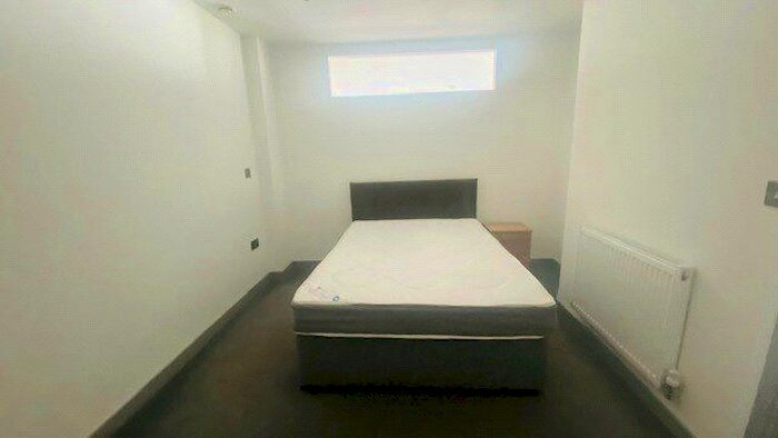 2 Bedroom Flat To Rent In Springfield Street, Barnsley, South Yorkshire, S70