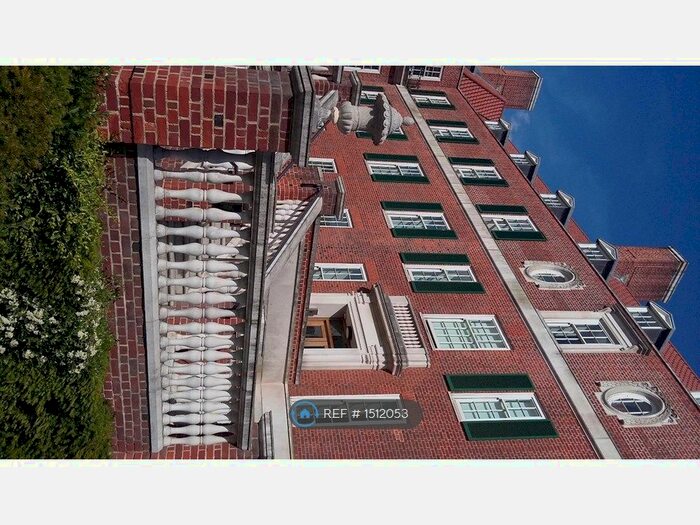 2 Bedroom Flat To Rent In Clapham Common South Side, London, SW4