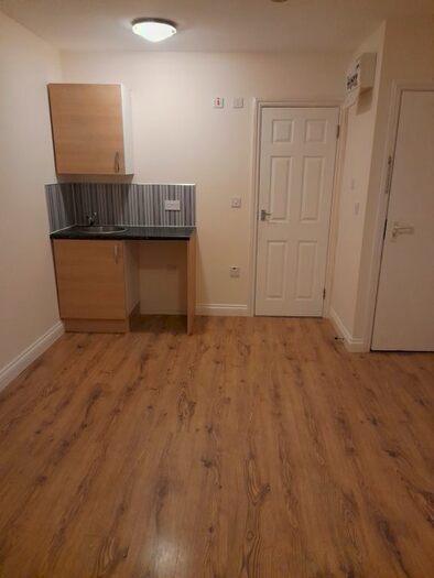 Studio To Rent In Brockham Crescent, New Addington, CR0