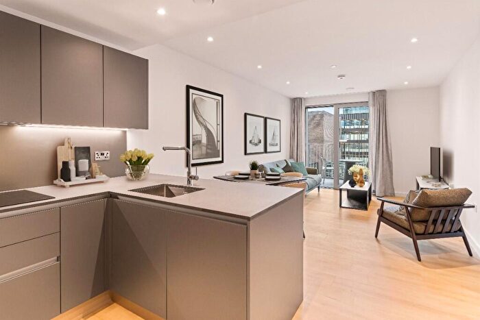 1 Bedroom Apartment To Rent In Nine Elms Lane, London, SW11