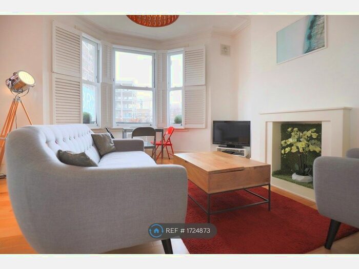 2 Bedroom Flat To Rent In Stockwell Road, London, SW9