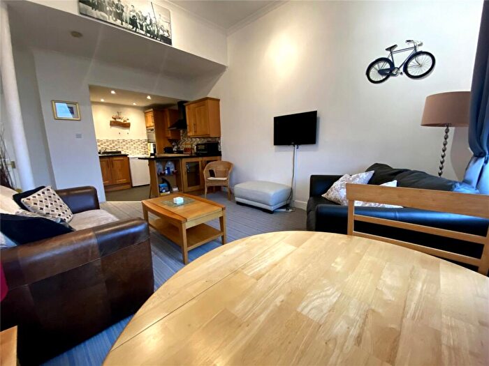 1 Bedroom Flat For Sale In Ingram Street, Glasgow, Glasgow City, G1
