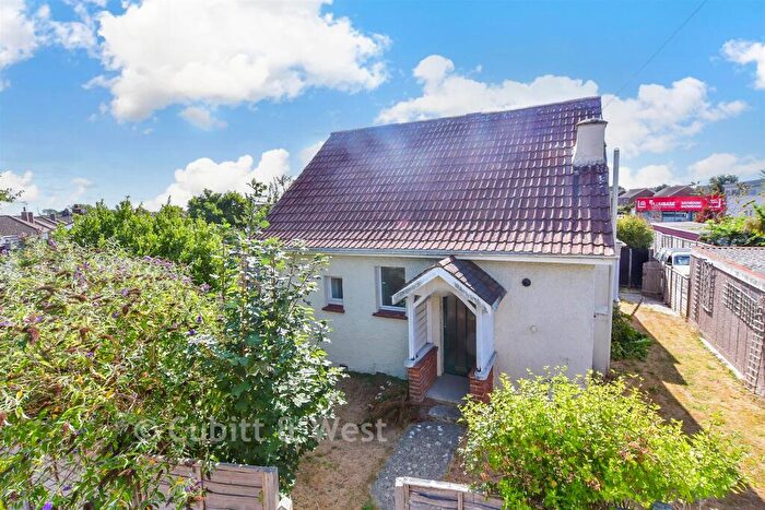 2 Bedroom Chalet For Sale In Chichester Road, Bognor Regis, West Sussex, PO21