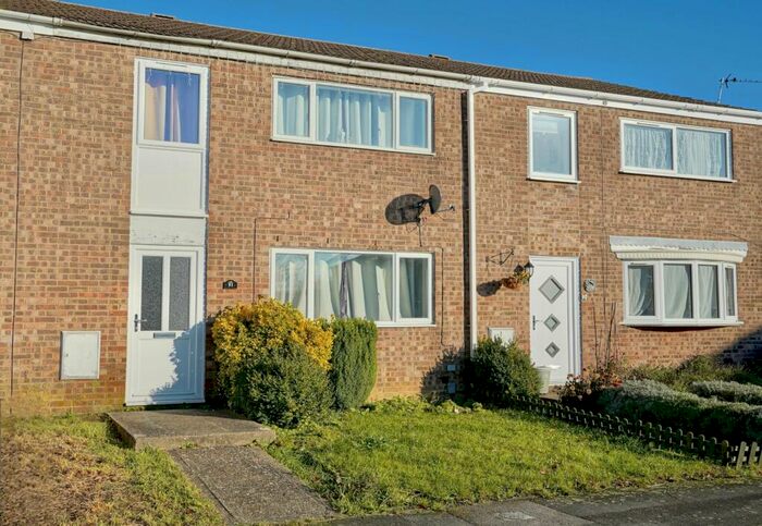 3 Bedroom Terraced House To Rent In Duck Lane, St. Neots, PE19