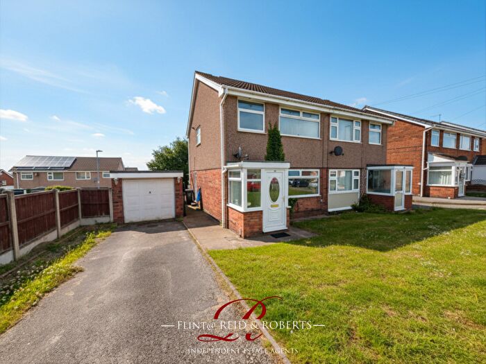 3 Bedroom Semi-Detached House For Sale In Cae Derw, Flint, CH6