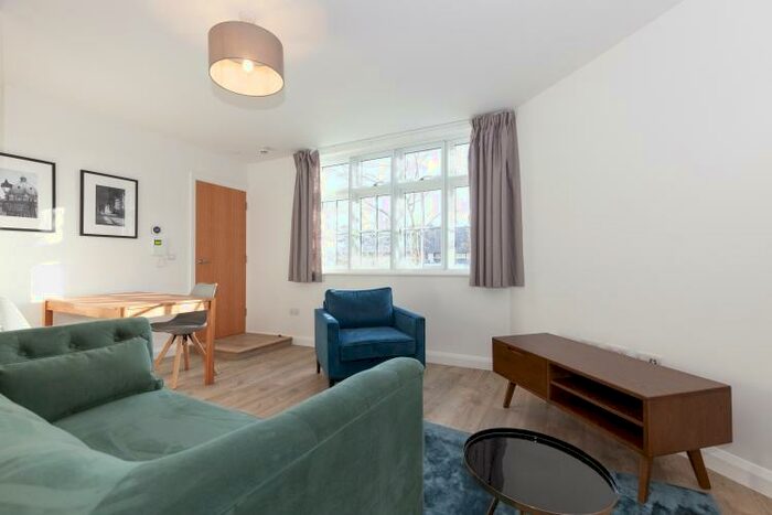 1 Bedroom Apartment To Rent In Blue Boar Street, Oxford, OX1