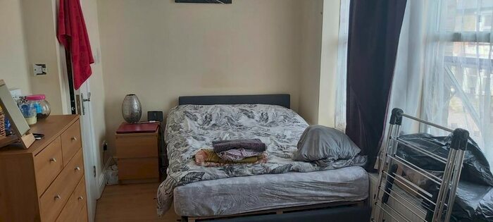 Studio To Rent In Turnpike Lane, London, N8
