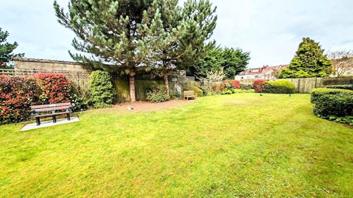 1 Bedroom Flat For Sale In New Station Road, Fishponds, Bristol, BS16