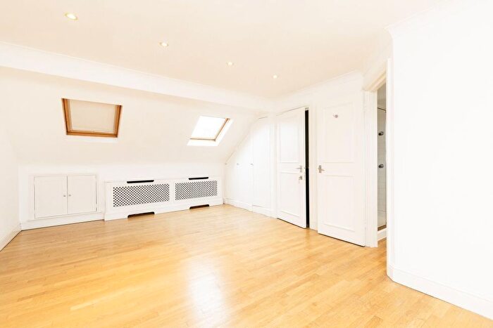 Studio To Rent In Harvist Road, Queens Park, NW6