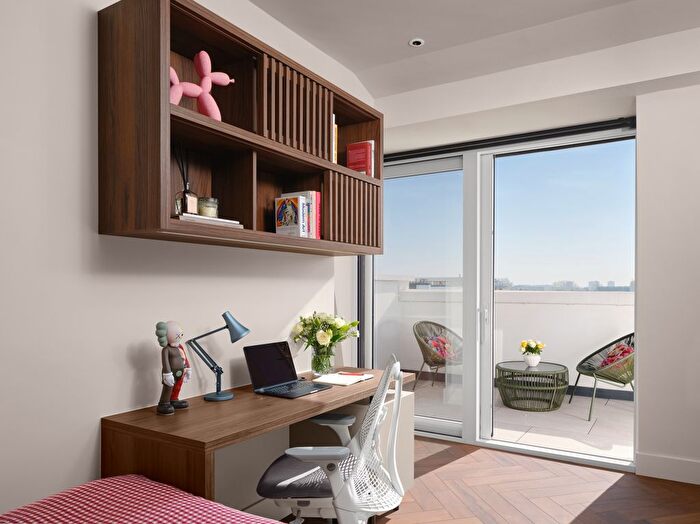 Studio To Rent In Fifty One London, London, SW7