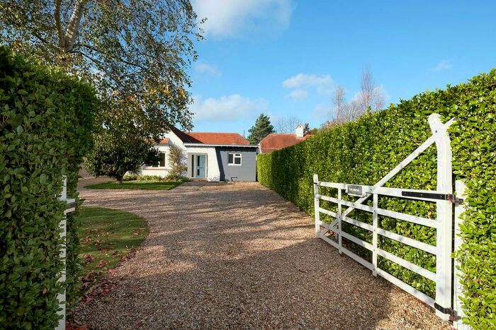 3 Bedroom Detached Bungalow To Rent In Swains Road, Bembridge, PO35