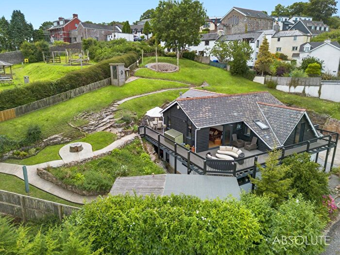 4 Bedroom Detached House For Sale In Church Hill, Marldon, TQ3