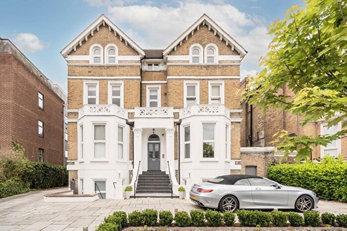 2 Bedroom Flat To Rent In Bolton Road, Chiswick, W4