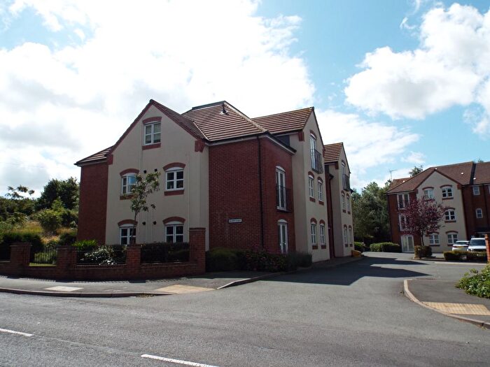 2 Bedroom Flat To Rent In Quarry Court, Tamworth, B77