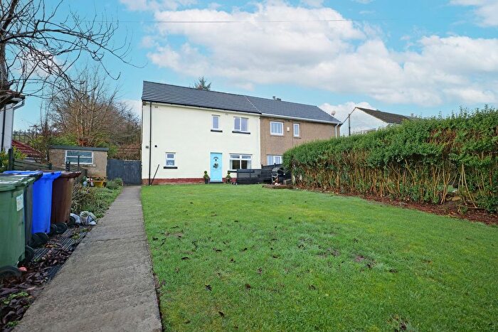 3 Bedroom Semi-Detached House For Sale In Park Road, Barnoldswick, BB18