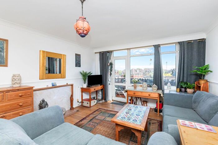 3 Bedroom Flat For Sale In Bruce Avenue, Bramber Court Bruce Avenue, BN11