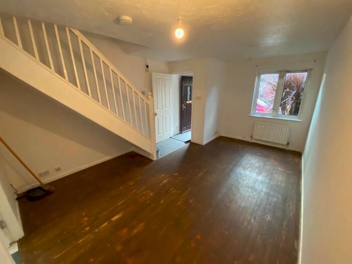 2 Bedroom Terraced House To Rent In Gabion Avenue, Purfleet, Essex, RM19