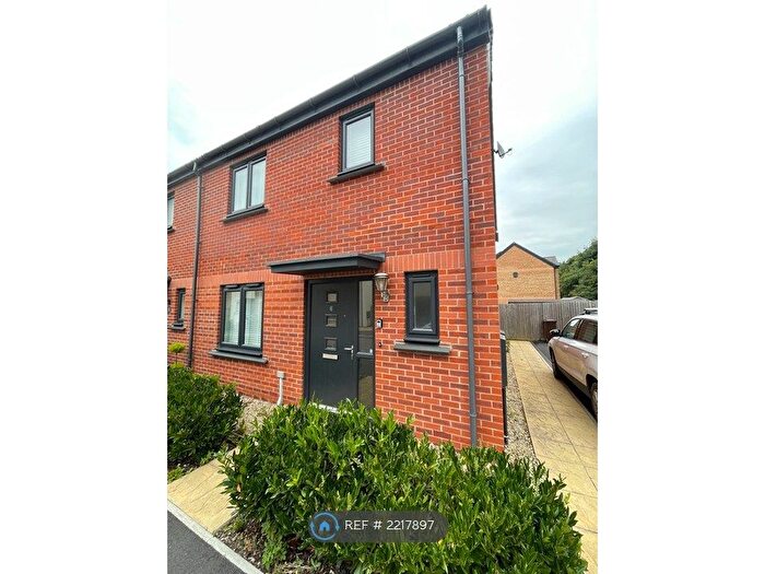 3 Bedroom Semi-Detached House To Rent In Bligh Bond Road, Glastonbury, BA6