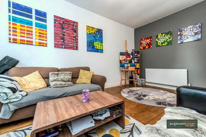 2 Bedroom Flat To Rent In Randolph Avenue, London, W9