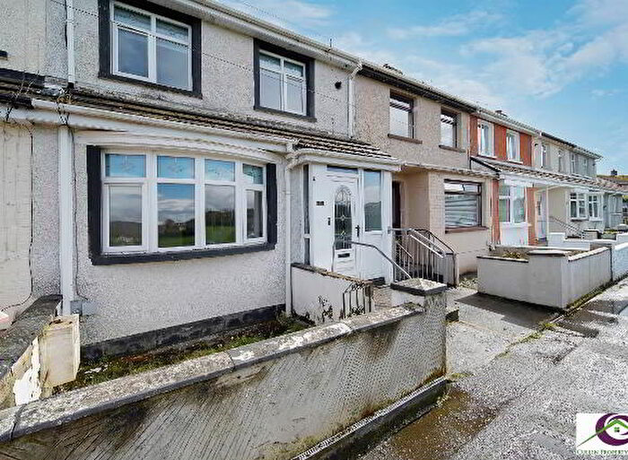 3 Bedroom Mid Terraced House For Sale In Baldrick Crescent, Derry, BT48