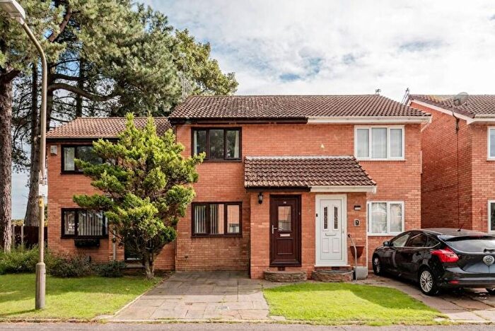 2 Bedroom Terraced House For Sale In Pine Crest, Aughton, L39