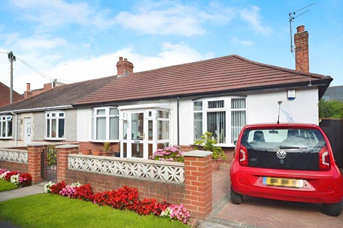 2 Bedroom Semi-Detached Bungalow For Sale In Edwin's Avenue South, Newcastle Upon Tyne, NE12