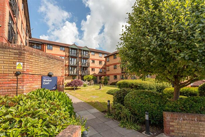 2 Bedroom Apartment For Sale In Windsor Court, Tongdean Lane, Withdean, Brighton, BN1