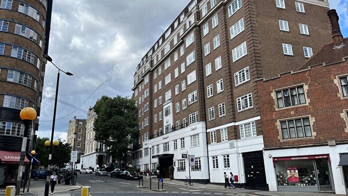 Studio To Rent In Vicarage Gate, London, W8