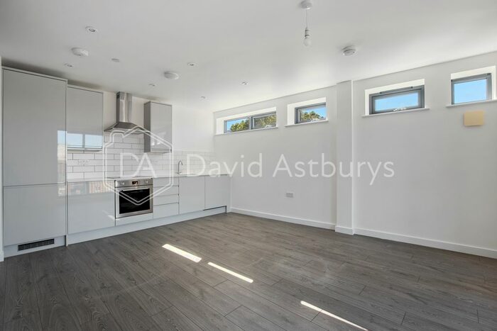 2 Bedroom Flat To Rent In Whiston Road, Haggerston, London, E2