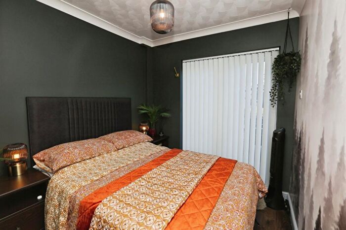 2 Bedroom Semi-Detached House For Sale In Tukes Avenue, Gosport, PO13