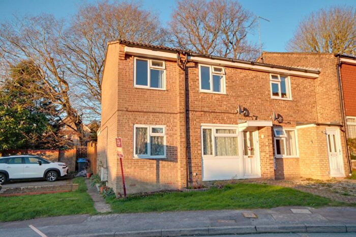 3 Bedroom End Of Terrace House For Sale In Ryecroft, Haywards Heath, RH16