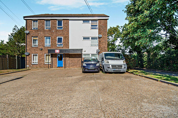 1 Bedroom Flat For Sale In Ashmere Grove, Suffolk, IP4