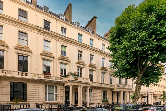 2 Bedroom Flat To Rent In Warrington Crescent, London, W9