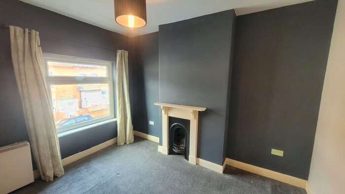 1 Bedroom Flat To Rent In Oxford Street, Coalville, LE67