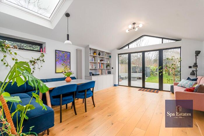 3 Bedroom Semi Detached House For Sale In Alexandra Road, Leamington Spa, Warwickshire, CV31