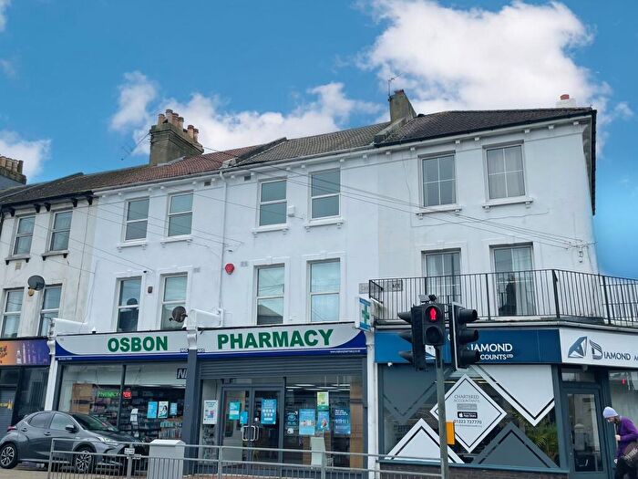1 Bedroom Flat To Rent In Cavendish Place, Eastbourne, BN21