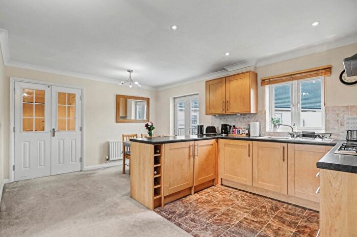 2 Bedroom Apartment For Sale In Eglinton Drive, Chancellor Park, Chelmsford, CM2