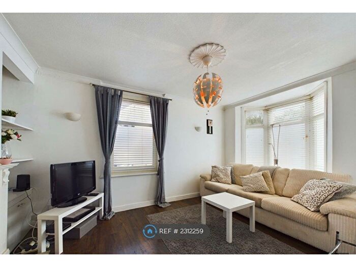 4 Bedroom End Of Terrace House To Rent In Gladstone Road, Exeter, EX1