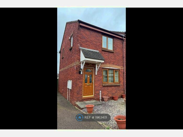 2 Bedroom Semi-Detached House To Rent In Windward Road, Torquay, TQ2