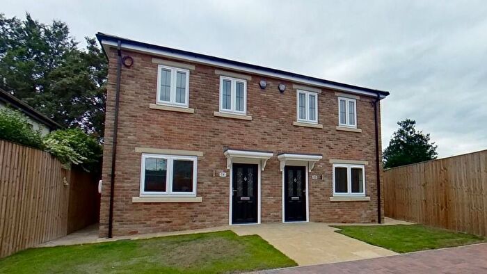 2 Bedroom Semi-Detached House To Rent In Dunhill Crescent, Halton, Leeds, LS9