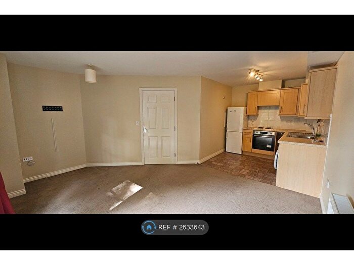 1 Bedroom Flat To Rent In Winton Close, Winchester, SO22