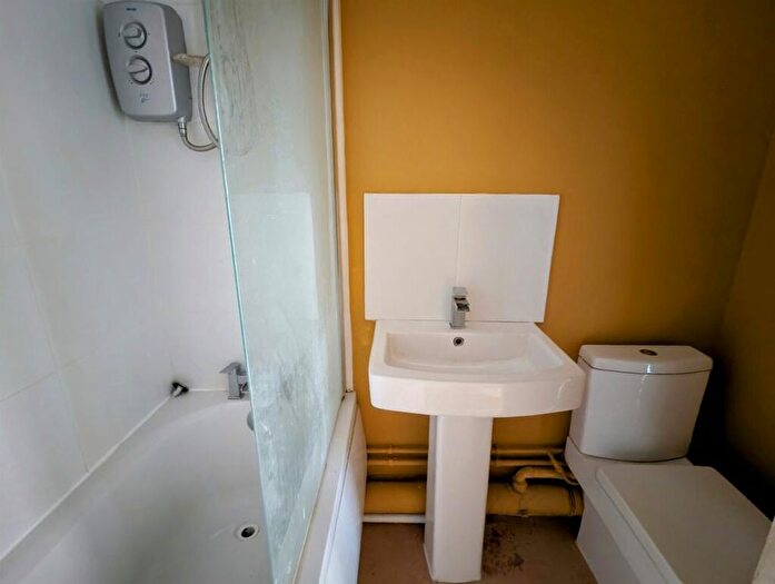 1 Bedroom Flat For Sale In Cranbrook, Woburn Sands, Milton Keynes, MK17