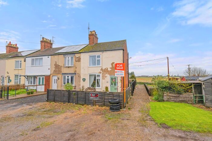 2 Bedroom End Of Terrace House For Sale In Main Road, Langrick, Boston, PE22